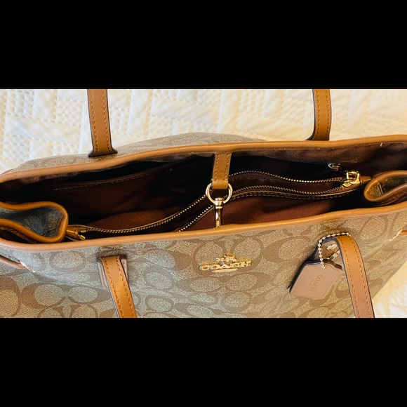 Coach Purse - Picture 8 of 10